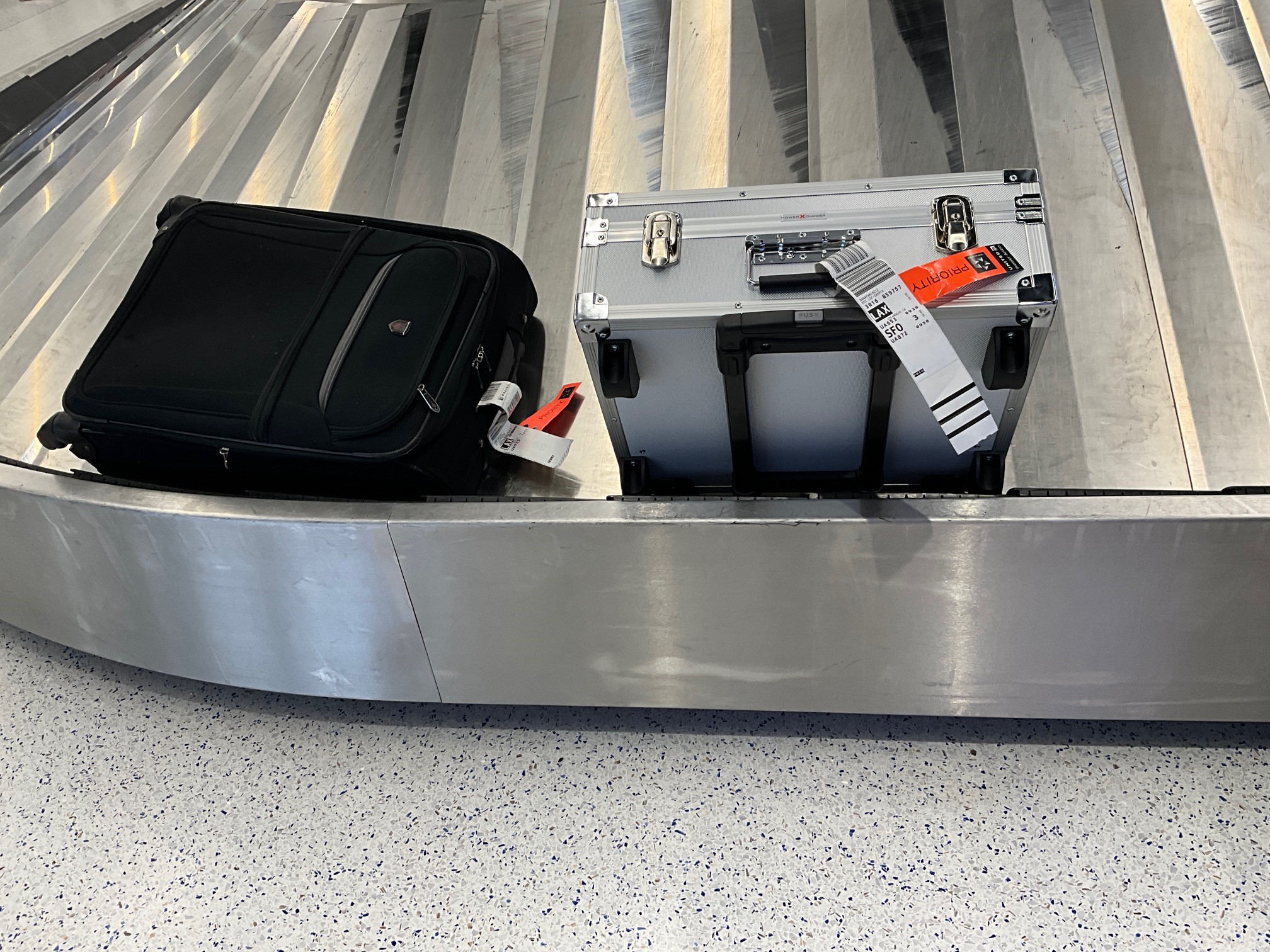 MPX-21U on airport belt